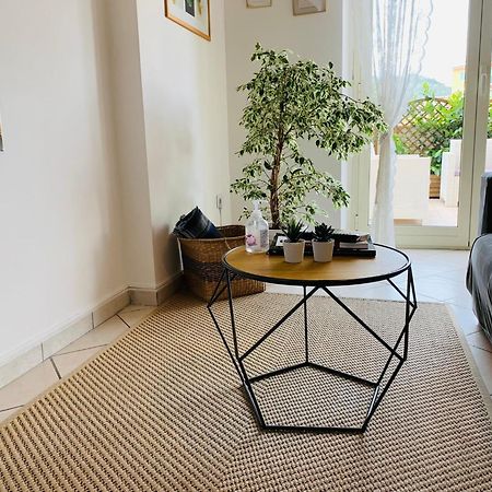A Casa Di Carolina Apartment กัสซีโน ภายนอก รูปภาพ